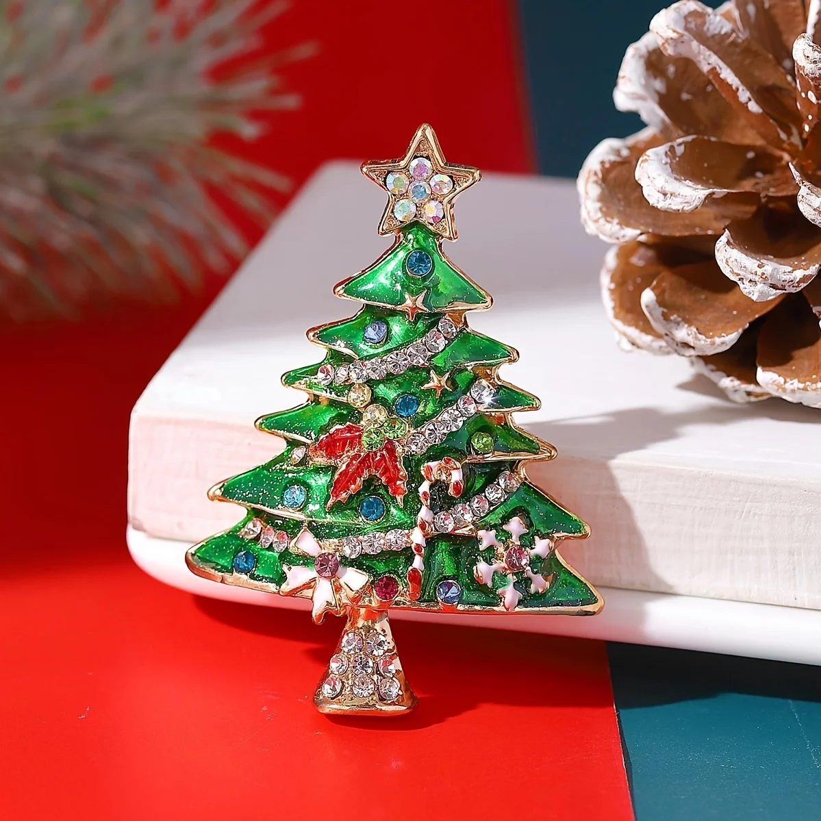 4pcs Luxurious Green Christmas Tree Pin, Elegant Women'S Ornament, Fashion Decoration, Apparel Additions, Festive Presents