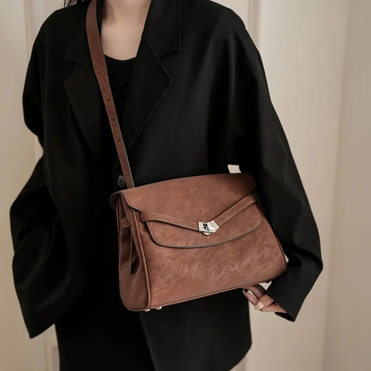 luxury-famous-designer-popular-classic-elegant-diaper-bags-for-women-leather-large-capacity-shoulder-bag-vintage