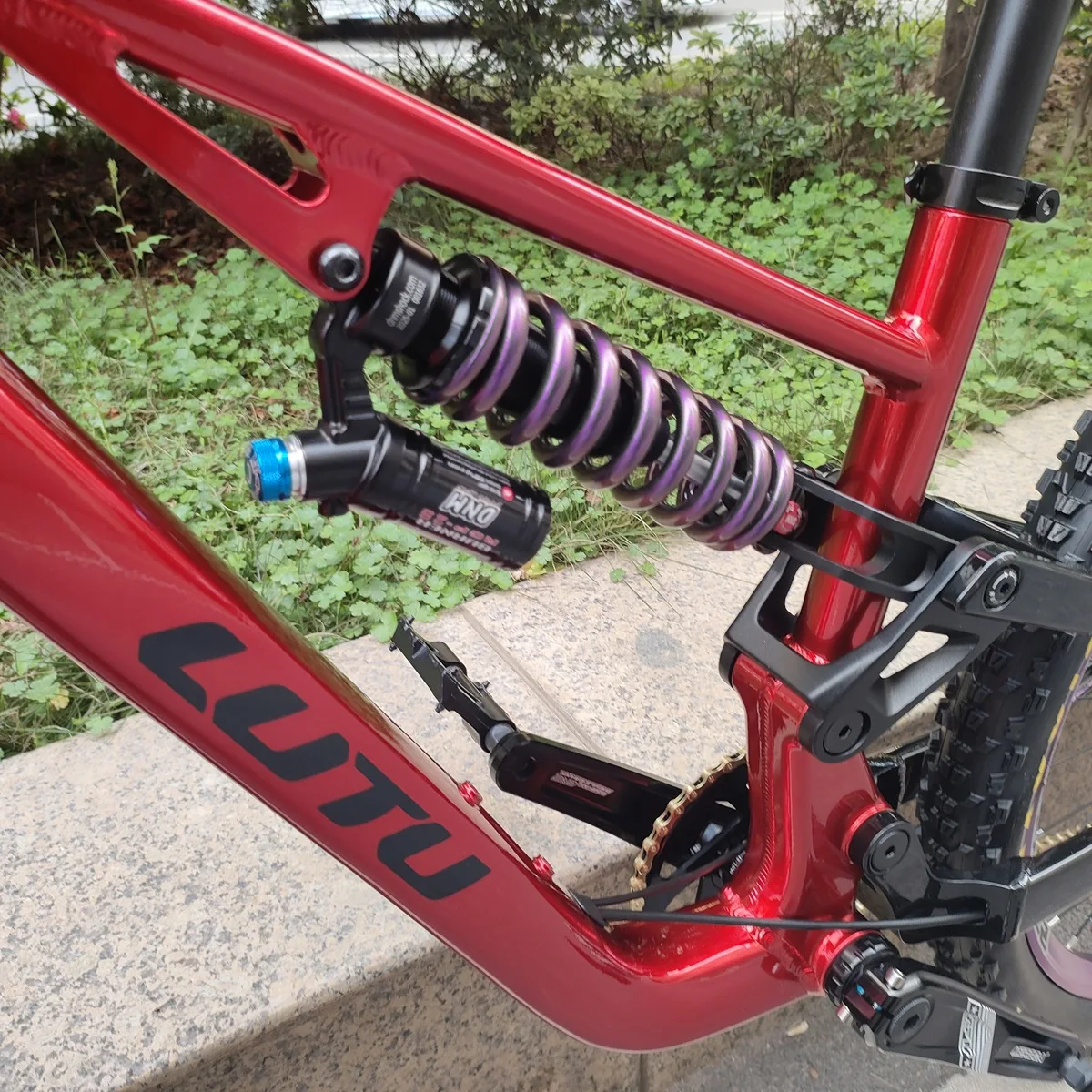 27,5/29 Zoll 11-Gang-Shimano-Kit Soft-Tail-Mountainbike, leicht, geeignet für erwachsene und junge Leute, stoßdämpfendes Mountainbike