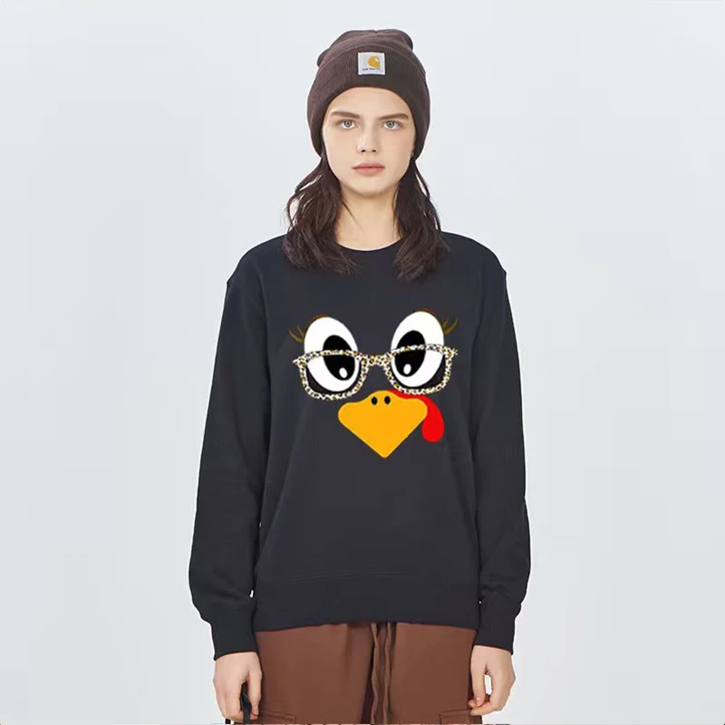 سويت شيرت نسائي بغطاء للرأس بنمط تركيا لعيد الشكر المضحك، مناسب للتجمعات العطلات غير الرسمية في الخريف والشتاء. #3