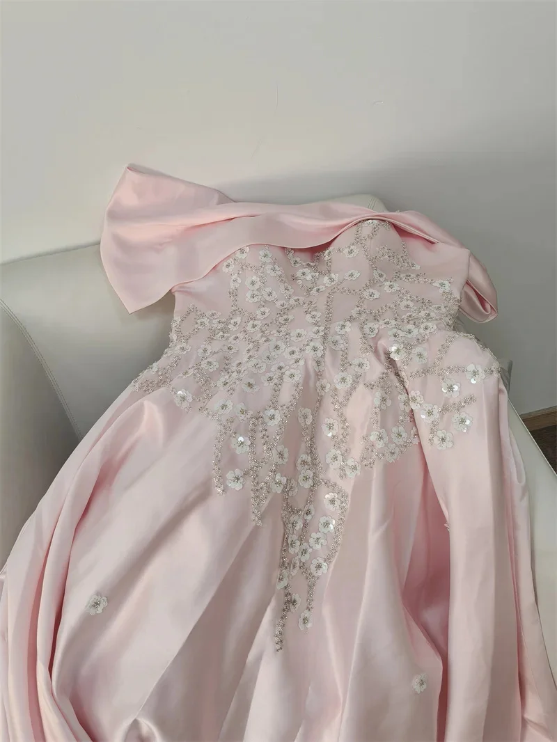 فساتين سهرة فاخرة من الساتان قبالة الكتف مطرز بالترتر على شكل حرف a فستان هوت كوتور أنيق أنيق بطول الأرض للحفلات