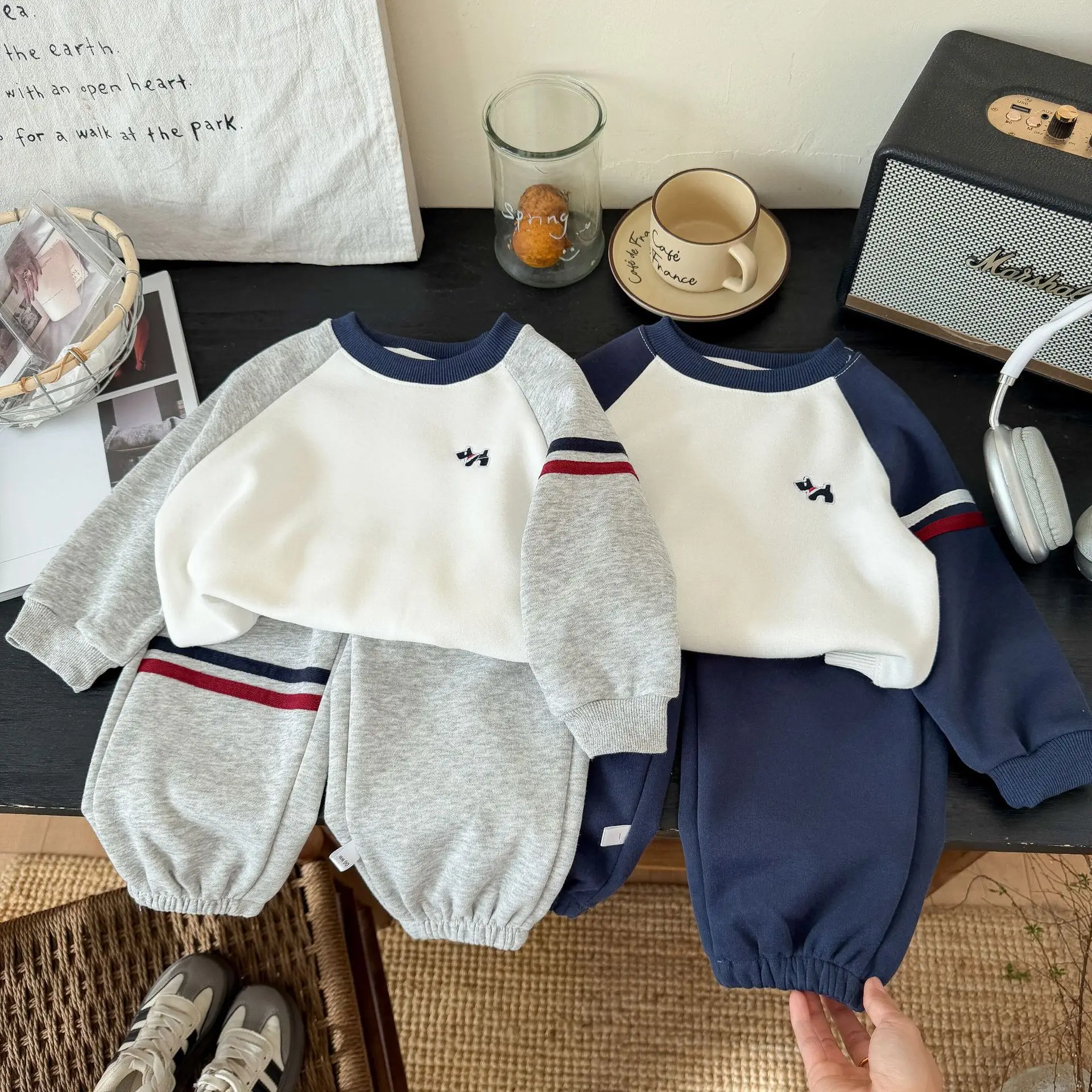 2026 New Spring Children Sweatshirt Suit Boys Girls Embroidery Color Blocking Long-Sleeved Top+Pants 2PCS Kids Fashion Tracksuit