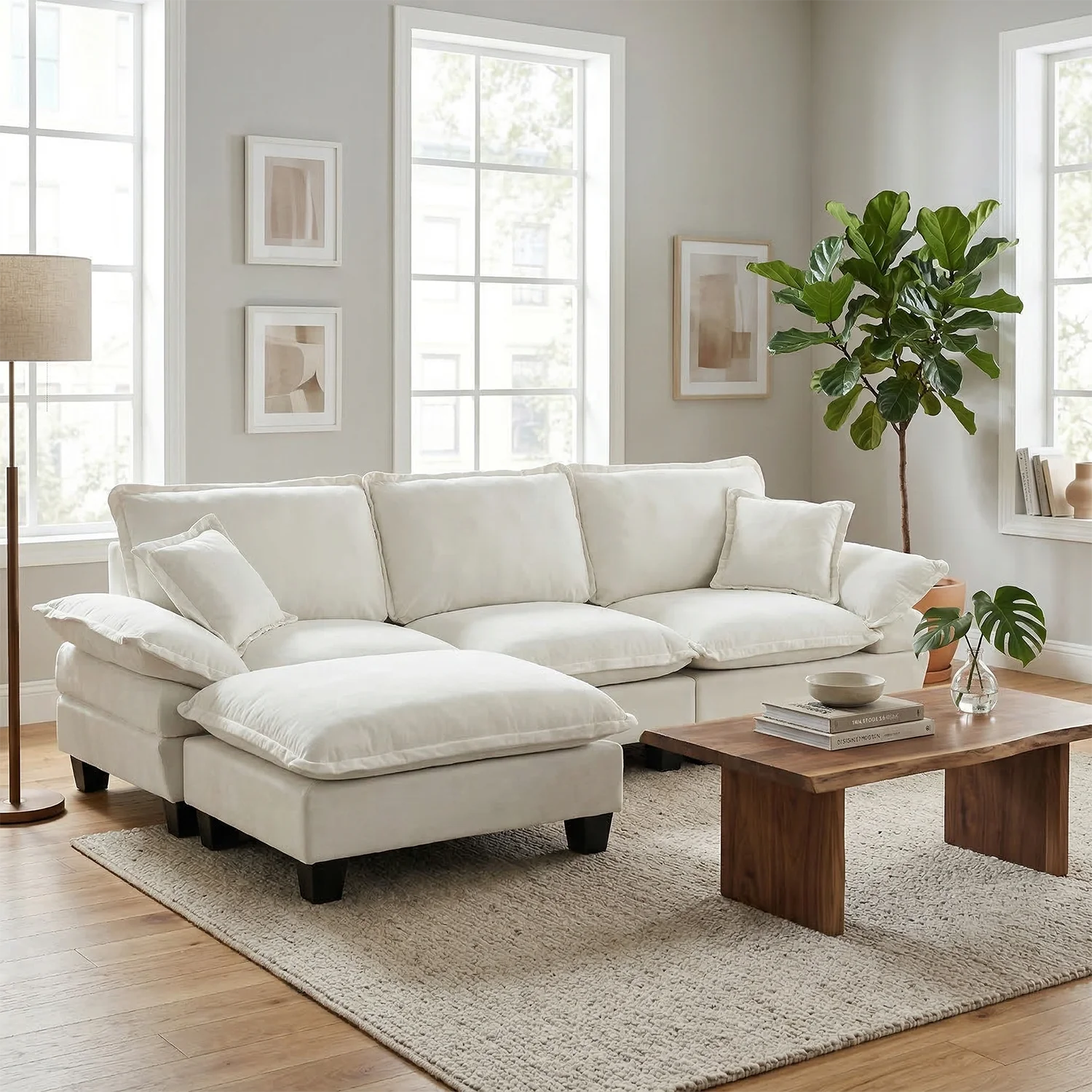 Sofá esquinero modular, diseño de yate, estructura de madera maciza y acolchado de espuma de alta densidad. Eleva sin esfuerzo el ambiente de cualquier lugar.