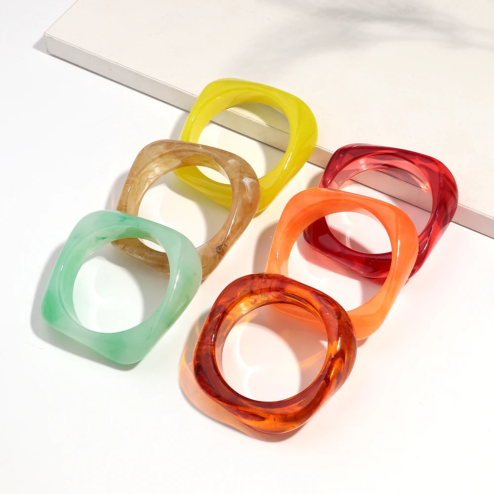 Vintage Acryl große bunte geometrische unregelmäßige Armreifen für Frauen trendige Harz breite Manschette Armreifen Armbänder 2025, Modeschmuck – Detail 2
