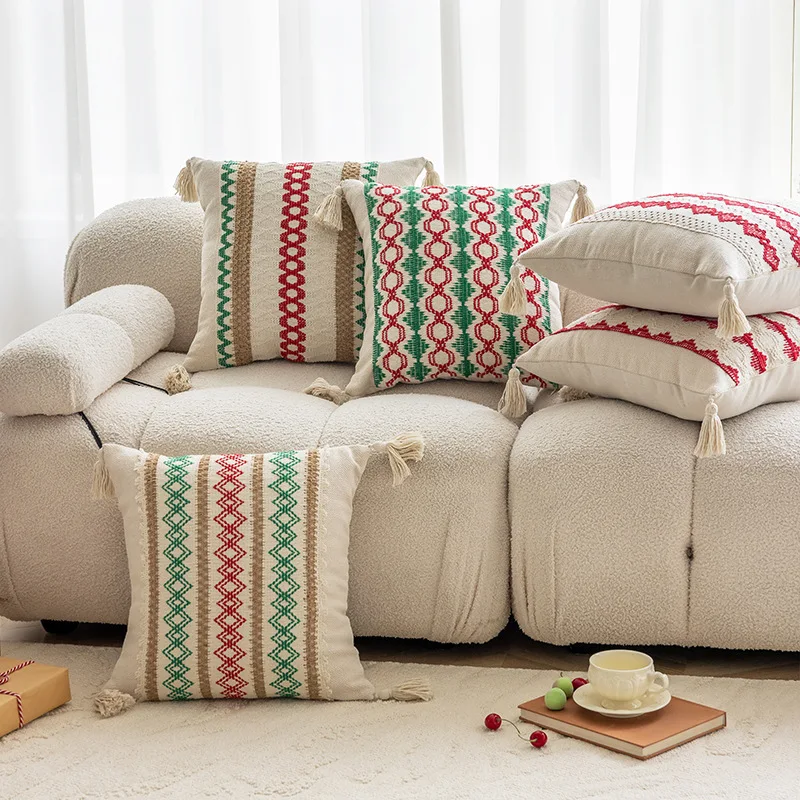 

Christmas Red and Green Crochet Cushion Cover Cotton and Linen Geometric Woven Cushion Cover Home Festive Fringed Pillow Cases