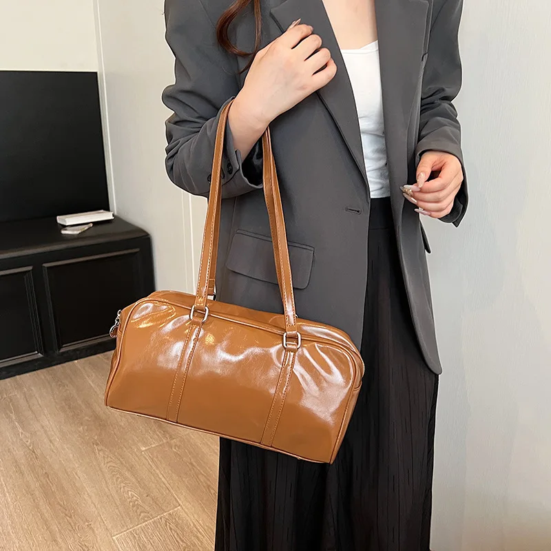 

Handbag New Solid Color Simple Baguette Personalized Commuting Large Capacity Single Shoulder Armpit Bag