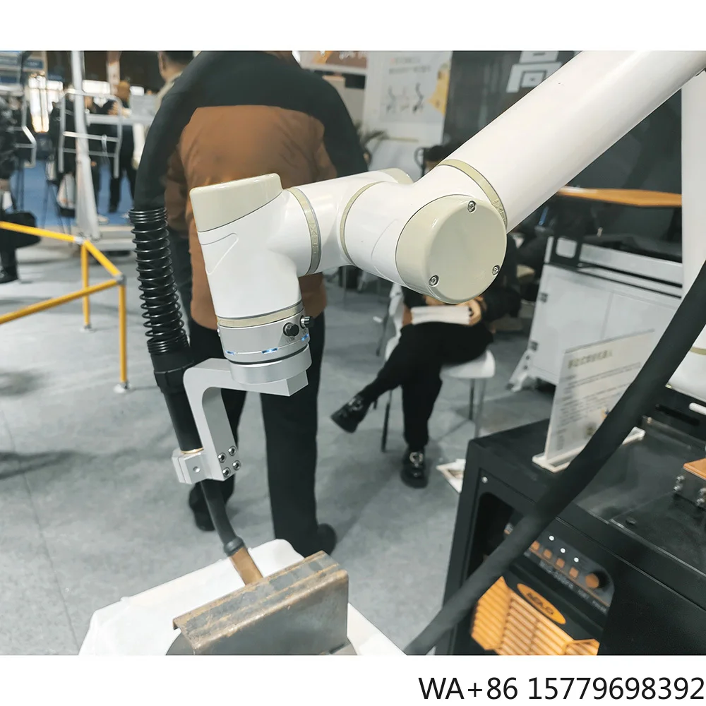 HWINT Cost Effective Drag Teaching 6 Axis Cobot for Mirror Finish Polishing Surface Treatment and Product Handling