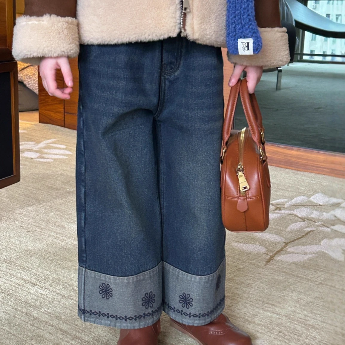

Детские джинсы для девочек 2025: Новинка осенне-зимней коллекции, корейский стиль, с начесом, вышивкой, прямые штанины