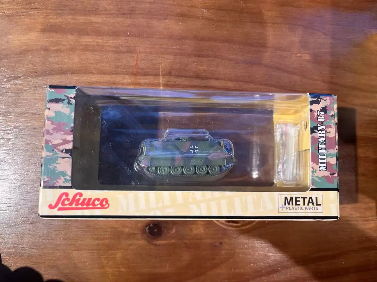 

Schuco 1:87 Transportpanzer M113 camouflage Military Camoufl Rare Real Model