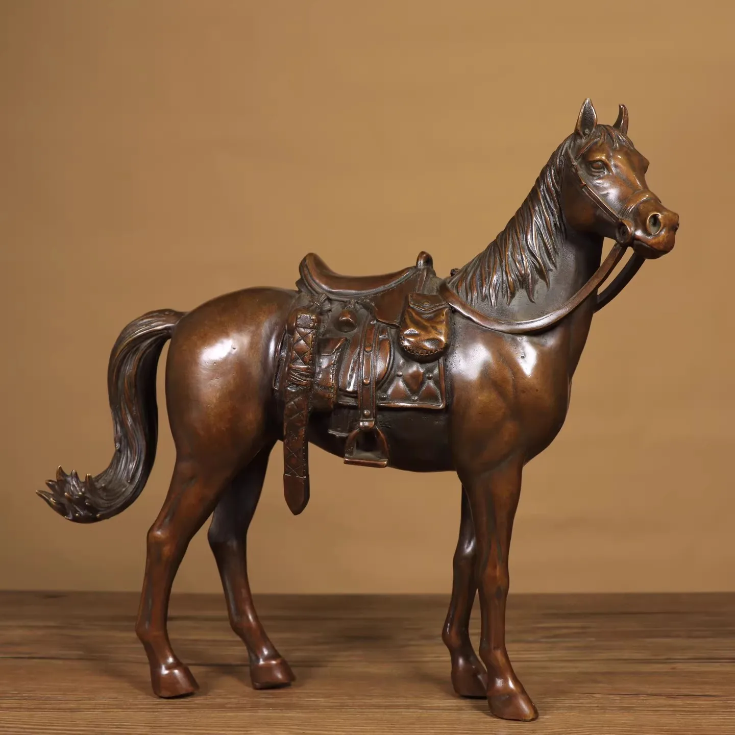 Escultura de caballo de bronce púrpura de la dinastía Qing, colección decorativa de "Logra el éxito inmediato"