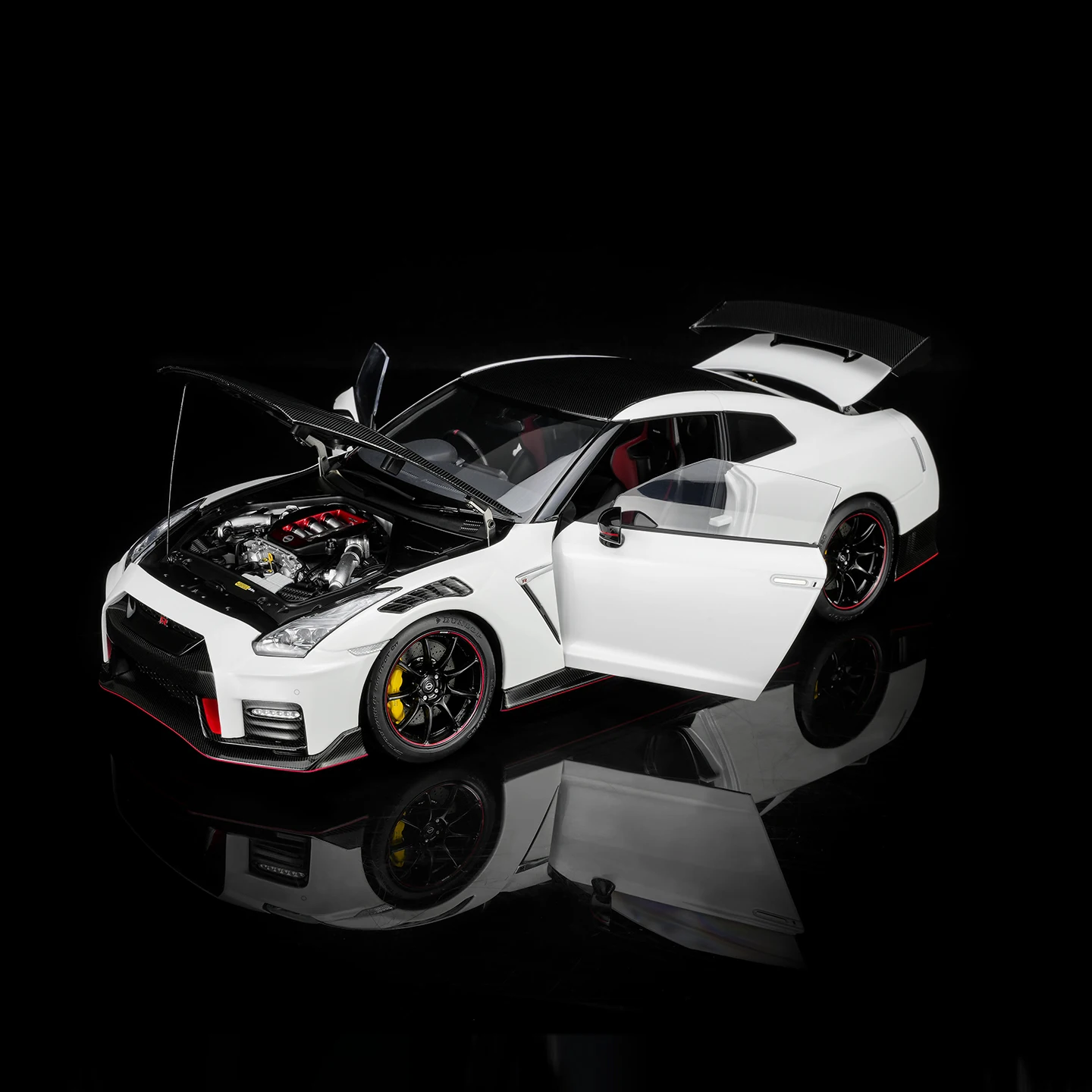 Motorhelix Mh 1/18 Scale Car Nissan Gt-R R35 Nismo Special Edition 2022 Metal Miniature Car Diecast Model Cars Collection Cars