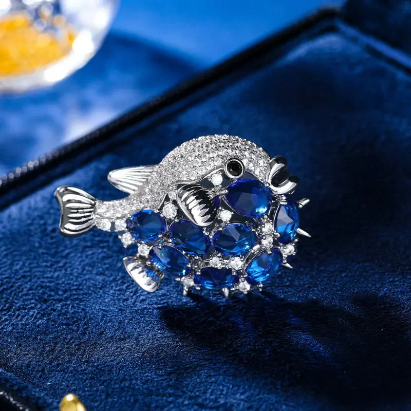 102Новая высококачественная брошь в виде маленькой рыбки с цирконом и персонализированной и модной брошью, пряжкой, аксессуарами