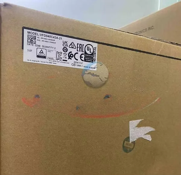 

Один новый преобразователь частоты Vfd040c43a-21 4 кВт Vfd, фирменный оригинальный точечный