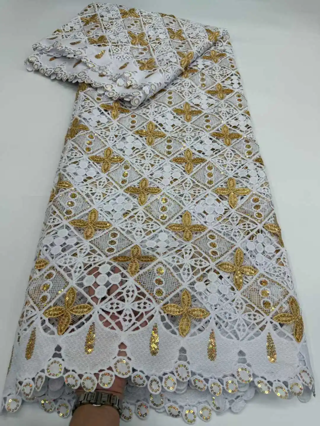 Tela de encaje guipur africano 2026 encaje de alta calidad 5 yardas bordado tela de encaje de cordón nigeriano para vestidos de fiesta de noche