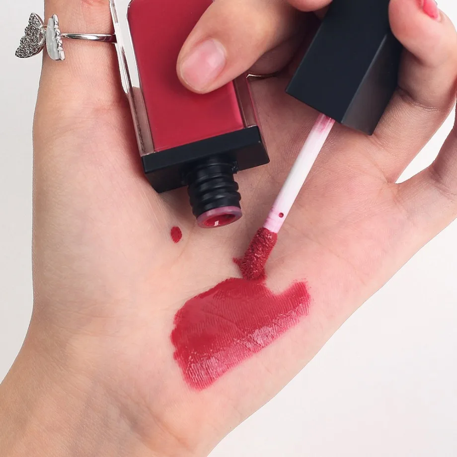Marca própria maquiagem por atacado vegana 7 cores tampa preta blush líquido rosto contorno bochecha matiz blush logotipo personalizado