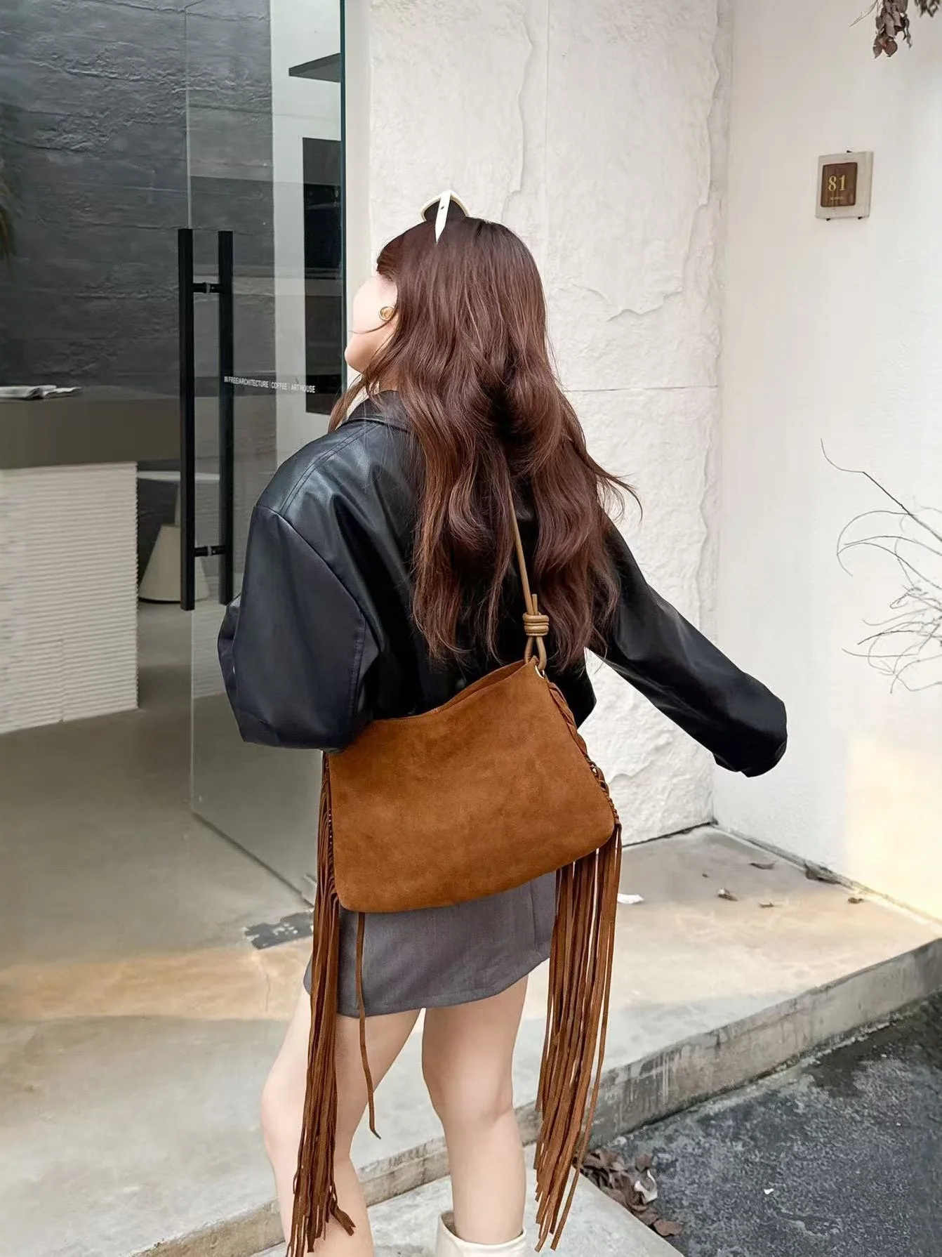 

FIRMRANCH Винтажный богемный стиль, уникальная длинная текстурированная замшевая женская сумка из воловьей кожи с бахромой, сумка через плечо, кошелек