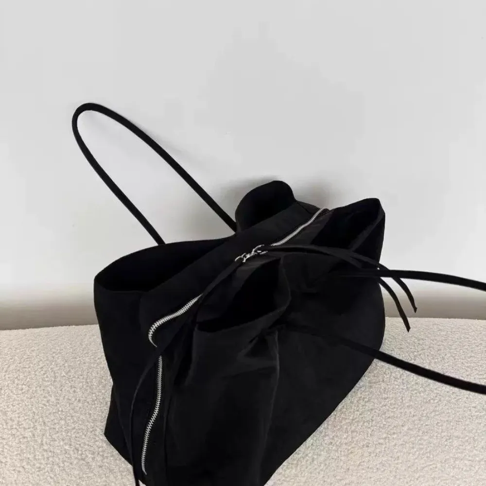 Lightweight Nylon Travel Tote Bag Blocked Light Spring Summer Large Capacity Bag Multiple Compartments New Design