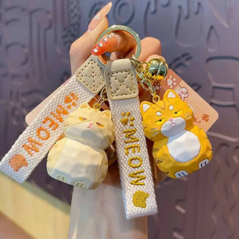 Draagbare 3D Cartoon Kat Sleutelhanger Hars Miauw Miauw Serie Autosleutel Ring Houtsnijwerk Stijl Mode Tas Hanger Student