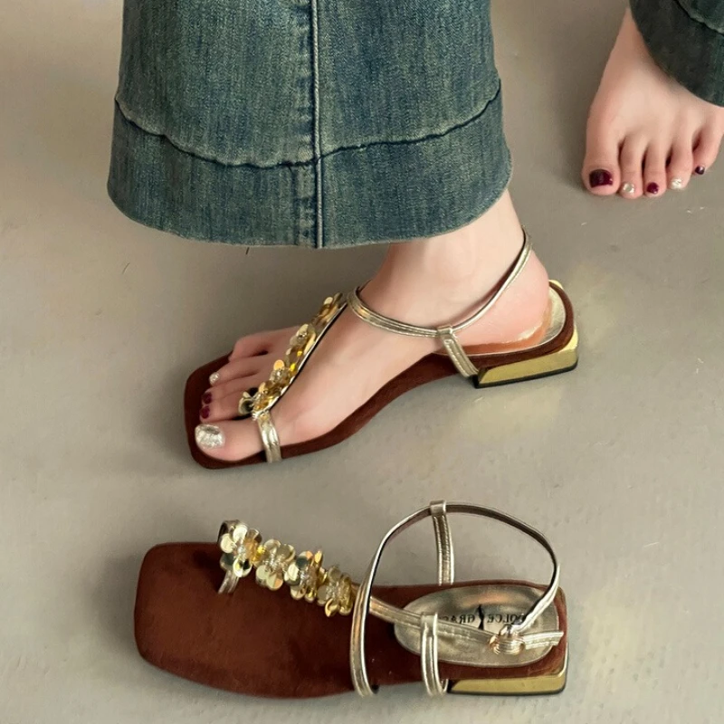 

Summer and Autumn Stylish Women's Gladiator Sandals with Sequin Flowers Perfect for Outdoor Activities and Casual Wear