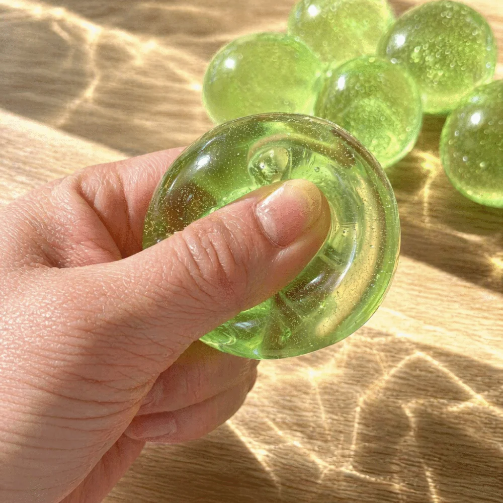 Green Grapes Shape Coconut Oil Stress Ball Funny Design Reusable Soft Stress Relief Toy Realistic Glossy Slow Rising Squeeze