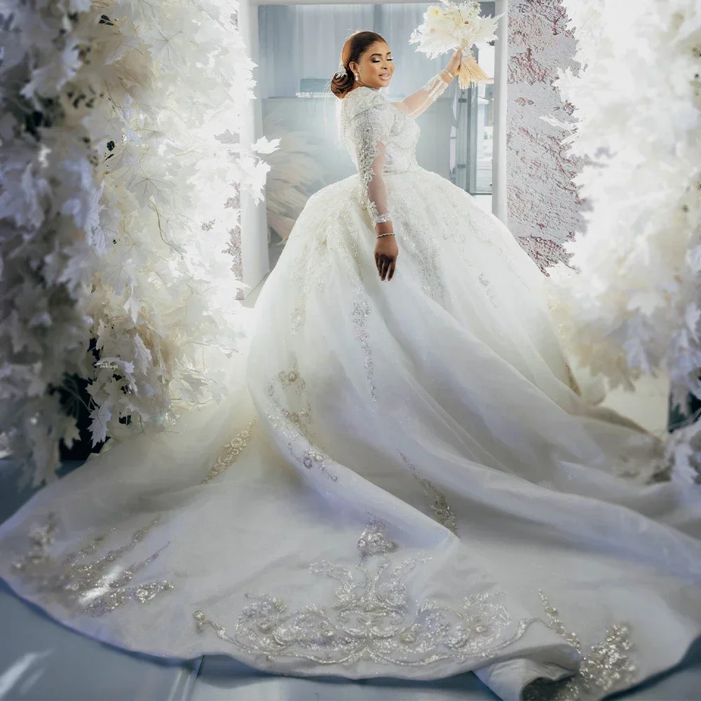 Customized  High Neck Appliques Beads Wedding Dress Chapel Train Long Sleeves Robe De Mariée Ballgown Luxury Bridal Gown