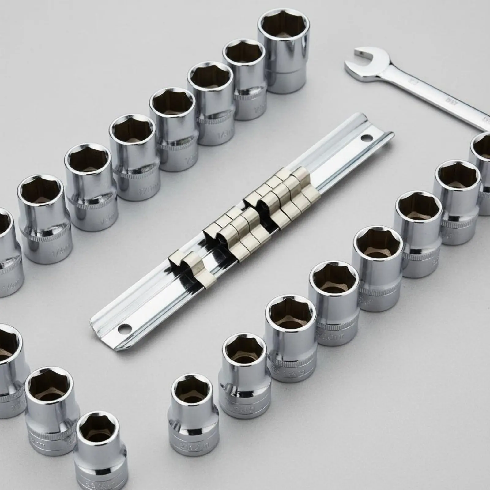 Socket Storage Rack Various-Size Plastic Socket Rail Portable Wall Mountable for Mechanics, Garage
