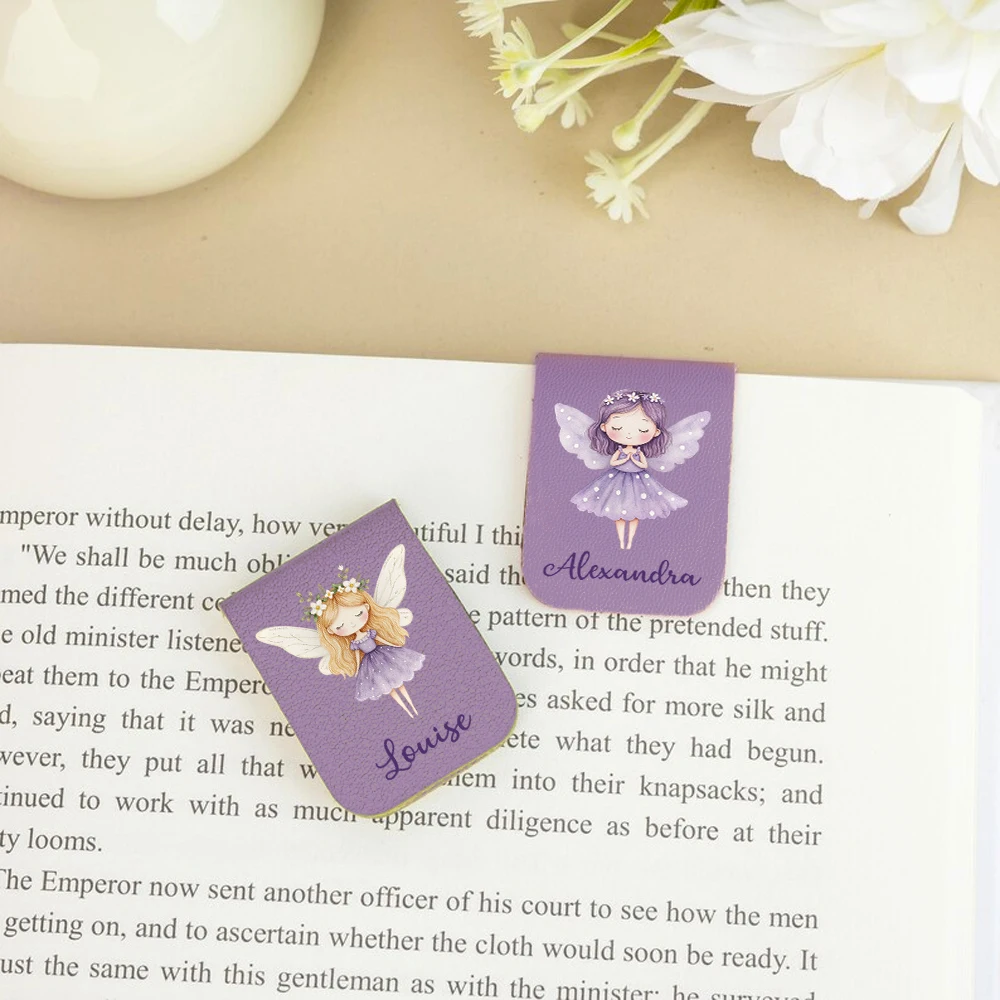 1 قطعة إشارة مرجعية اسم مع زهرة الميلاد ، إشارة مرجعية من الجلد المخصص لزهرة الولادة ، إشارة مرجعية مغناطيسية مخصصة ، هدية عيد ميلاد لمحبي الكتب