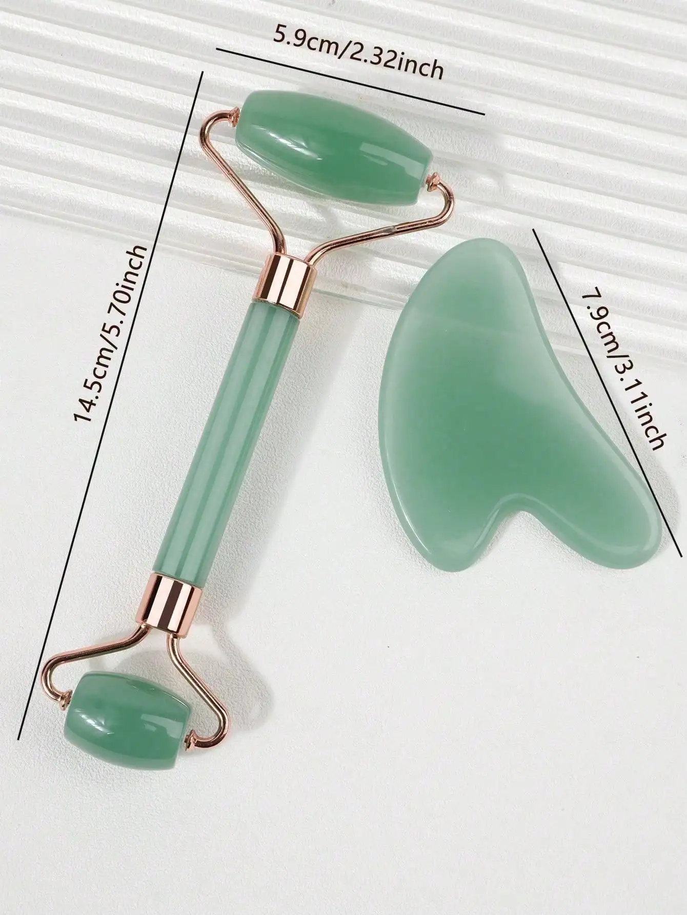 مجموعة أسطوانة تدليك من الراتنج مكونة من قطعتين - أسطوانة حجر اليشم ذات الرأس المزدوج ولوحة كشط للعين والوجه، عصا تدليك مزدوجة الرأس والجمال