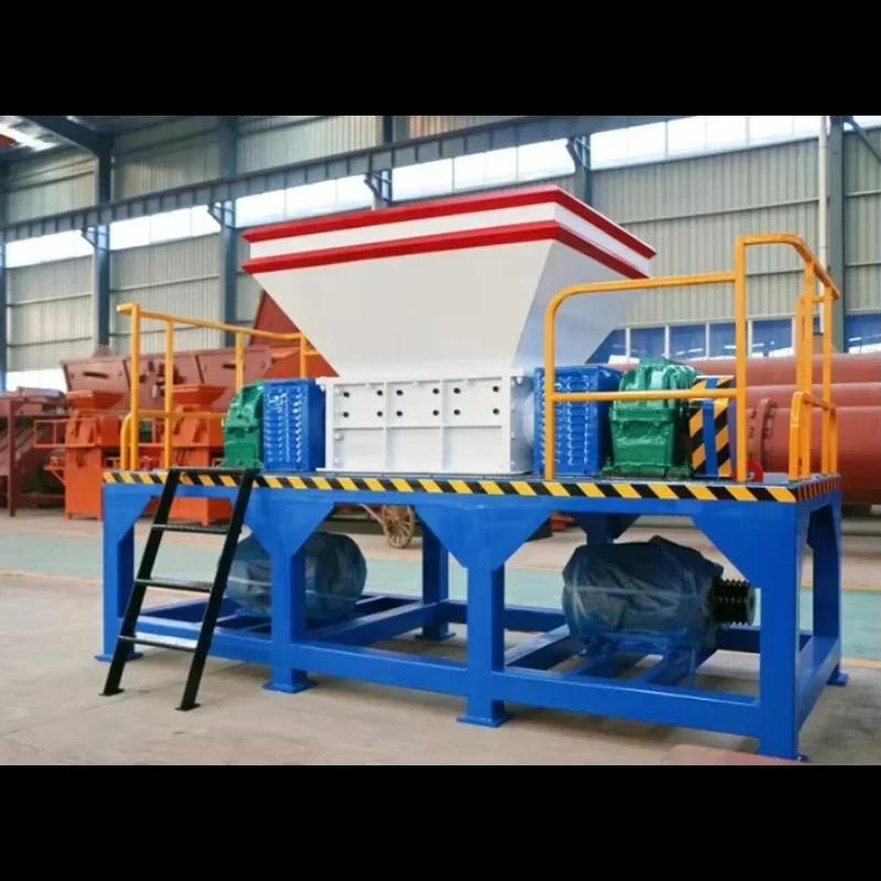 Tire Scrap Shredder Tire Recycling Machine Waste Rubber Shredder Tire Crushing and Oil Refining Equipment