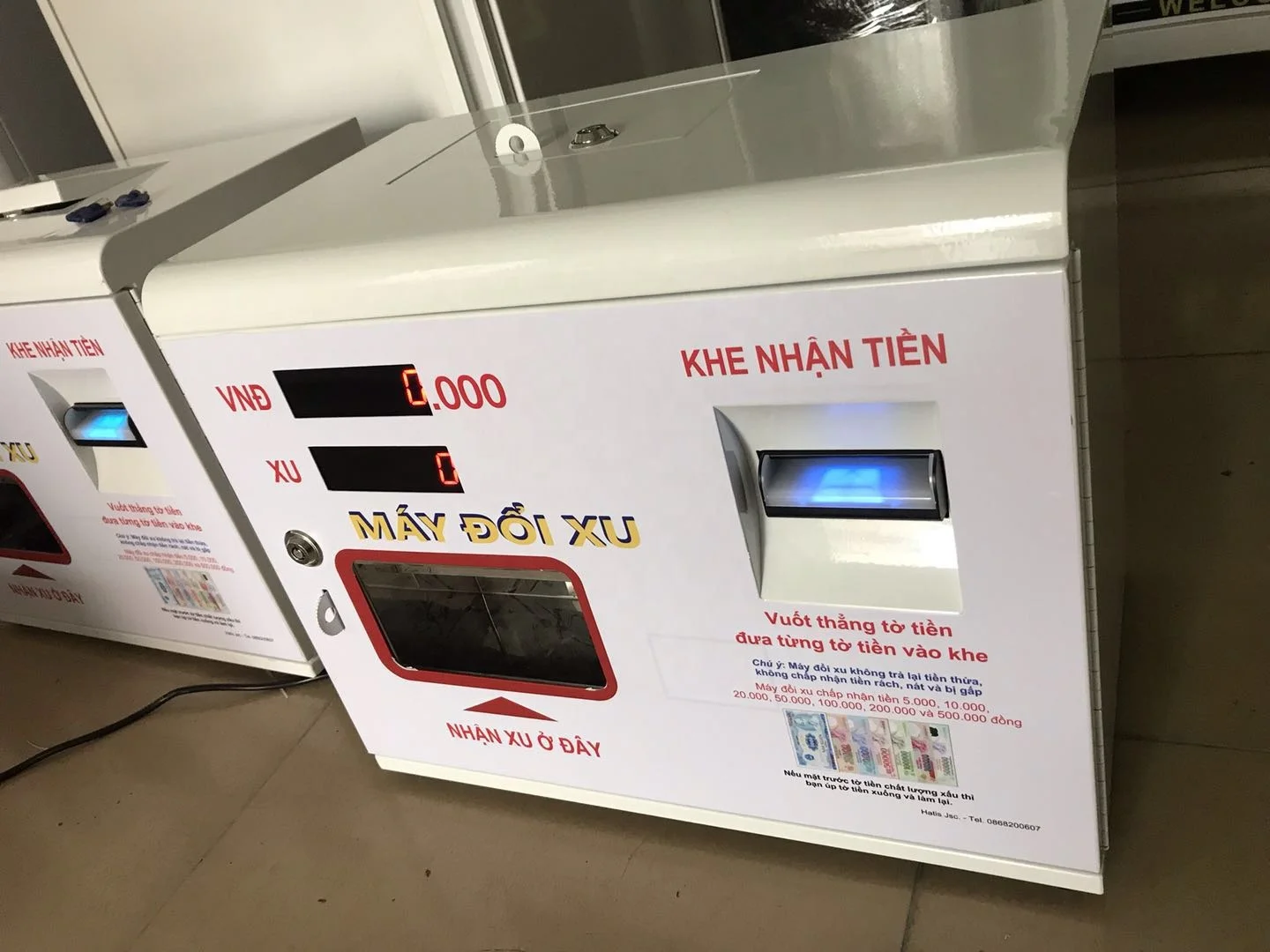 Mini Wall Mounted Coin Token Exchanger, Compact Money Changer Machine for Vending and Laundry