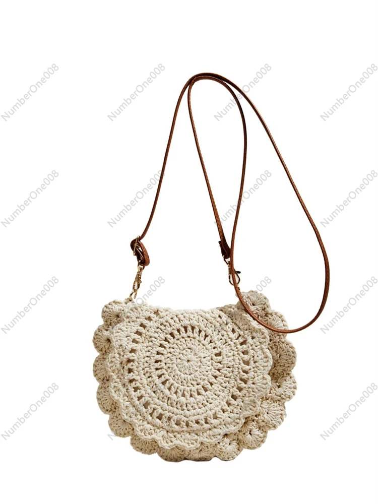 حقيبة كتف بوهيمية من القش من الدانتيل الفرنسي المجوف للنساء محفظة صيفية لقضاء العطلات على الشاطئ