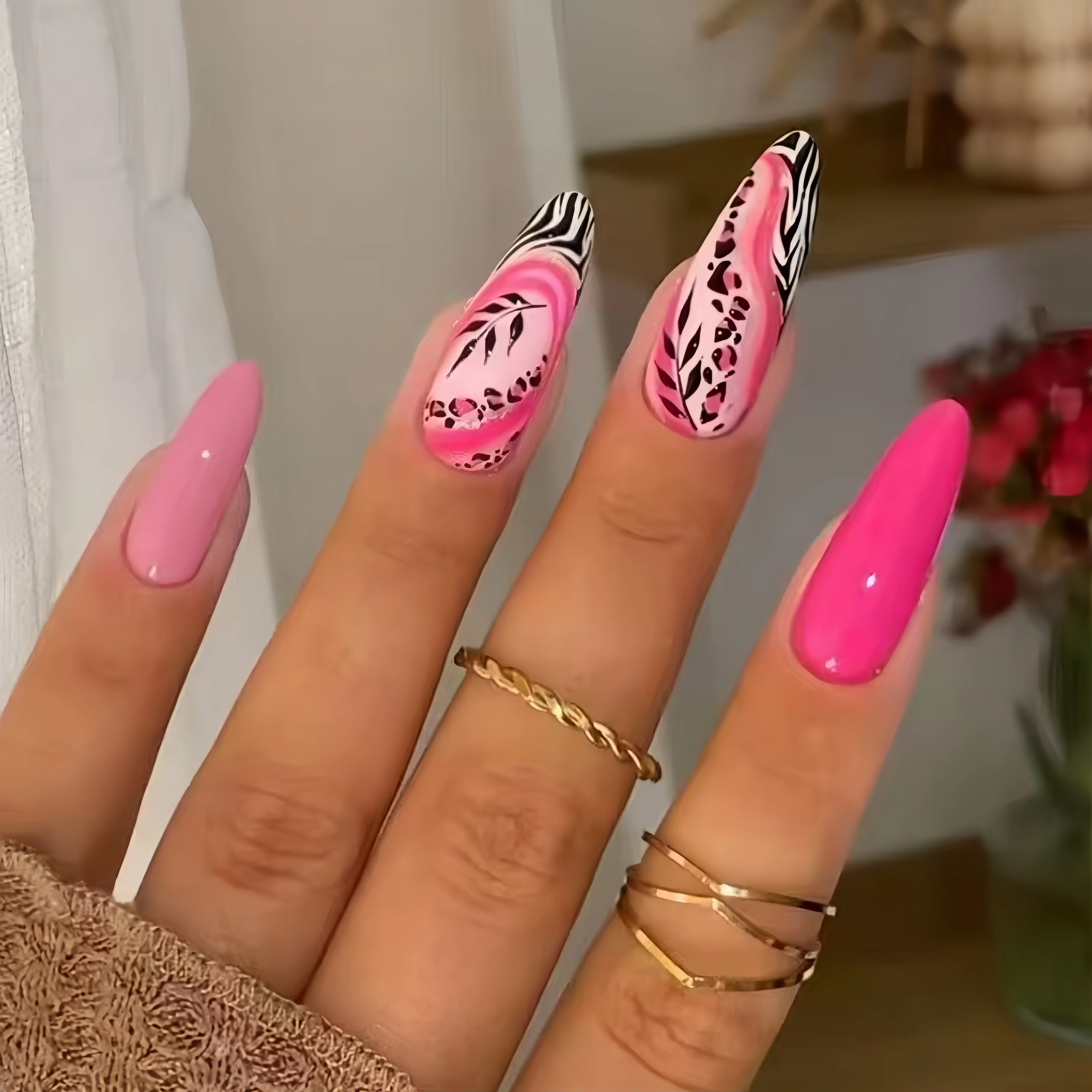 Nail Art Zebra Design - 24-teiliges Nagelkunst-Set mit rosa Zebra- und