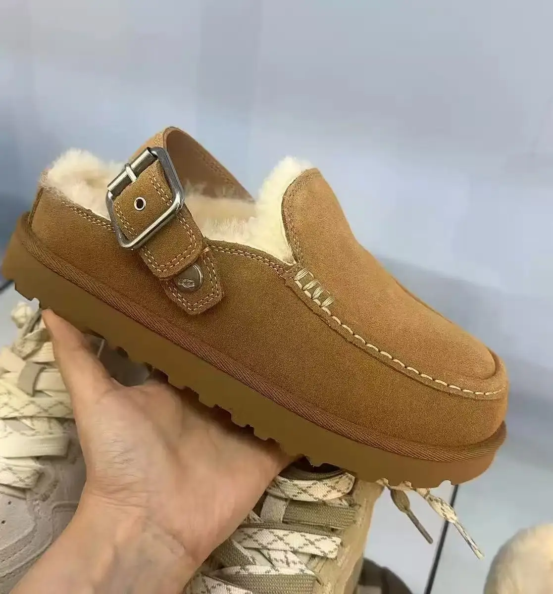 2026 Neue Winter-Hausschuhe aus Schafwolle mit integrierter, dicker Sohle für Damen, Retro-Zehenwickel-Müller-Schuhe für den Außenbereich – Detail 13