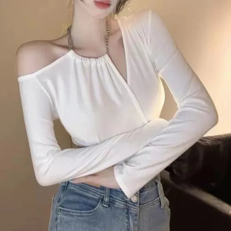 Short Tight-fitting White Off-the-shoulder T-shirt Design Sense Exuding Noble And Elegant Style For Women Irregular