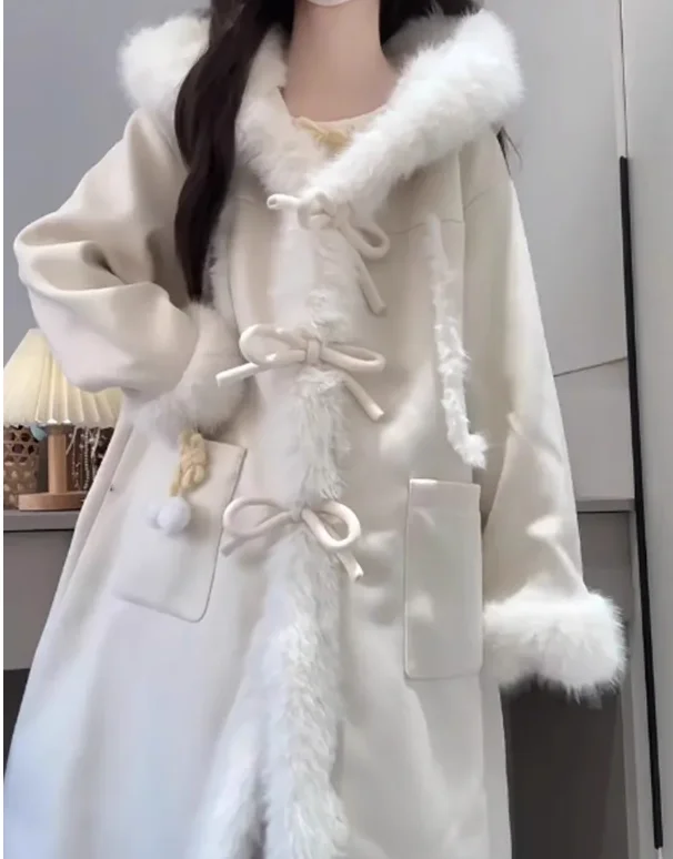 معطف نسائي موضة حلوة متعدد الاستخدامات بفيونكة لتقليل العمر بلون واحد لشتاء 2025 معاطف صوفية كورية فضفاضة طويلة لطيفة بقلنسوة #5