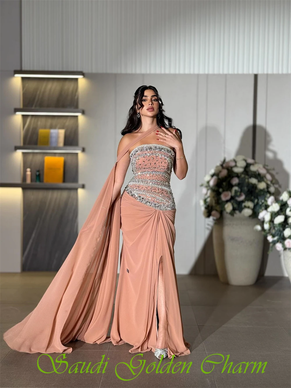 

Customized Simple Pink Chiffon Evening Dress Formal Strapless Sleeveless Party Dresses Delicate Crystal Pearls Celebrity Gowns