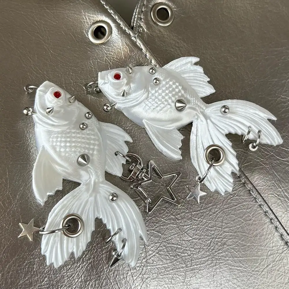Punk Goldfish Keychain Pendant 3D Pierced Goldfish Charm With Star Decor Swivel Clip Backpack Ita Bag Accessory