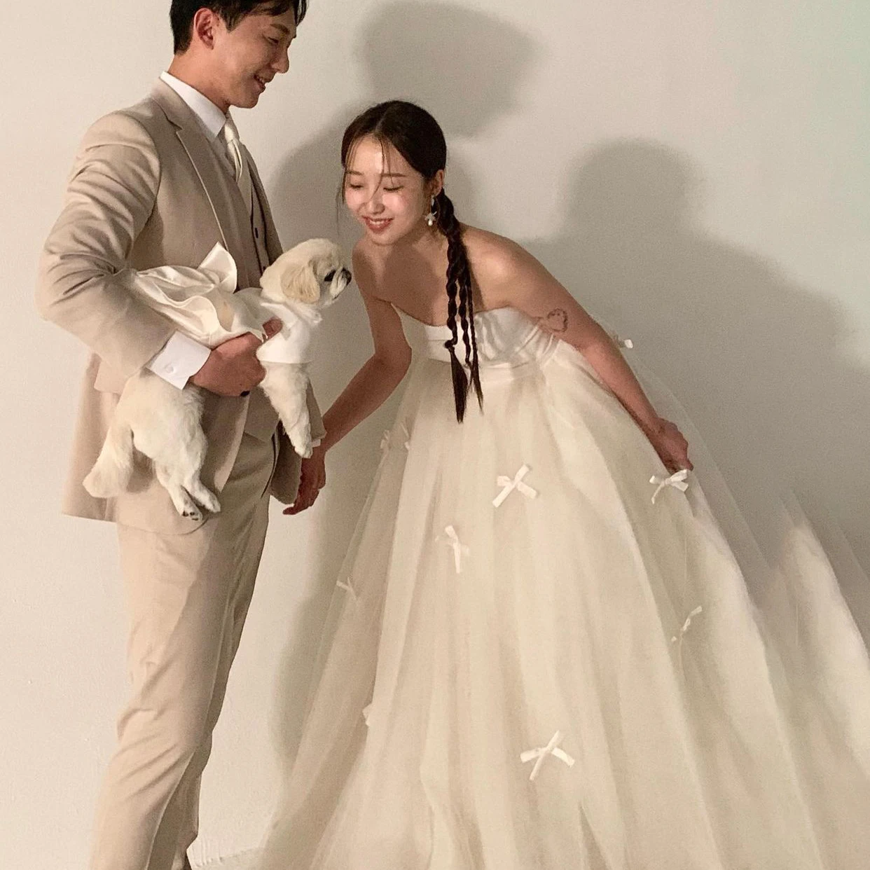 Customized Strapless Korea Formal Wedding Dresses Simple Ivory Sleeveless 프롬드레스 Floor Length Elegant Bride Gowns Party Women