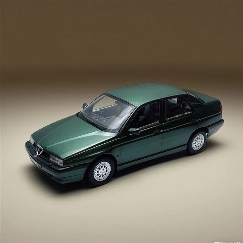 

1:18 Alfa Romeo 155 1996 Alloy Classic Luxy Car Model Diecasts Metal Retro Old Vehicles Car Model High Simulation Kids Toys Gift