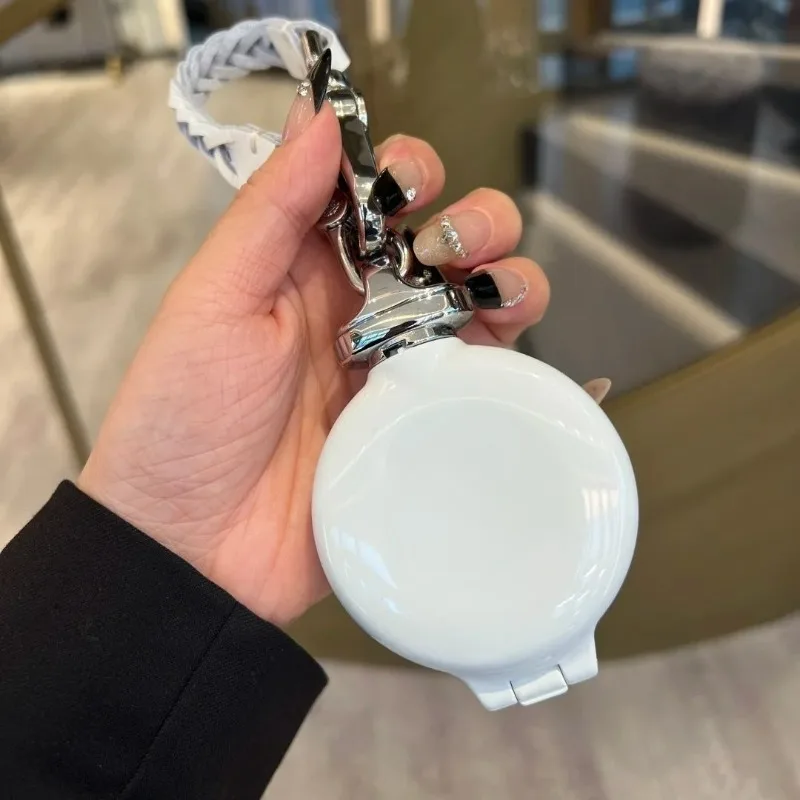 Portable ashtray, exquisite relief premium birthday gift