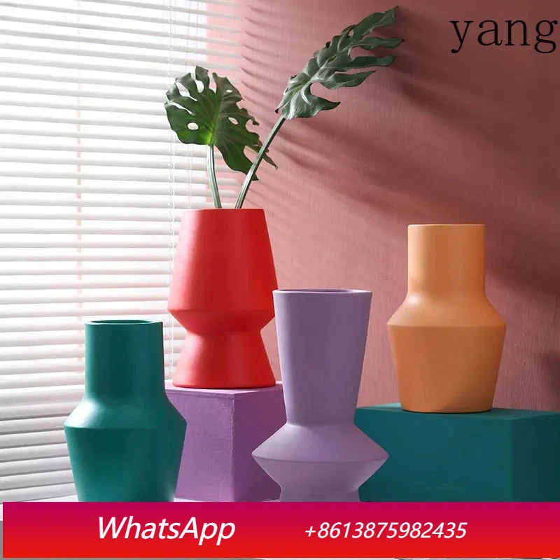 

Ceramic Vase Minimalist Solid Color Vase Abstract Art Desk Decoration