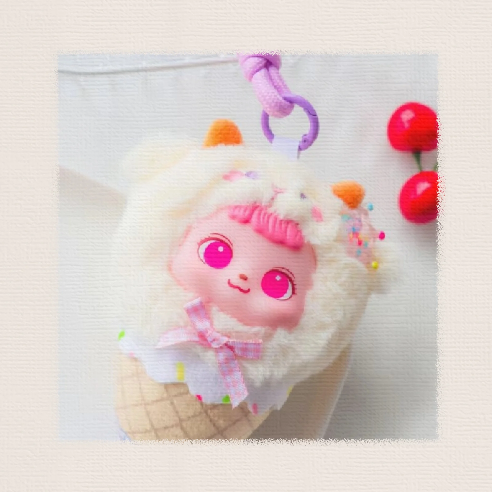ใหม่ Original XIVO Lucky Ice-cream cone Series จี้ตุ๊กตากล่องตาบอดไอศกรีมตุ๊กตากระเป๋าเป้สะพายหลังตกแต่งจี้ของขวัญแปลกใจ