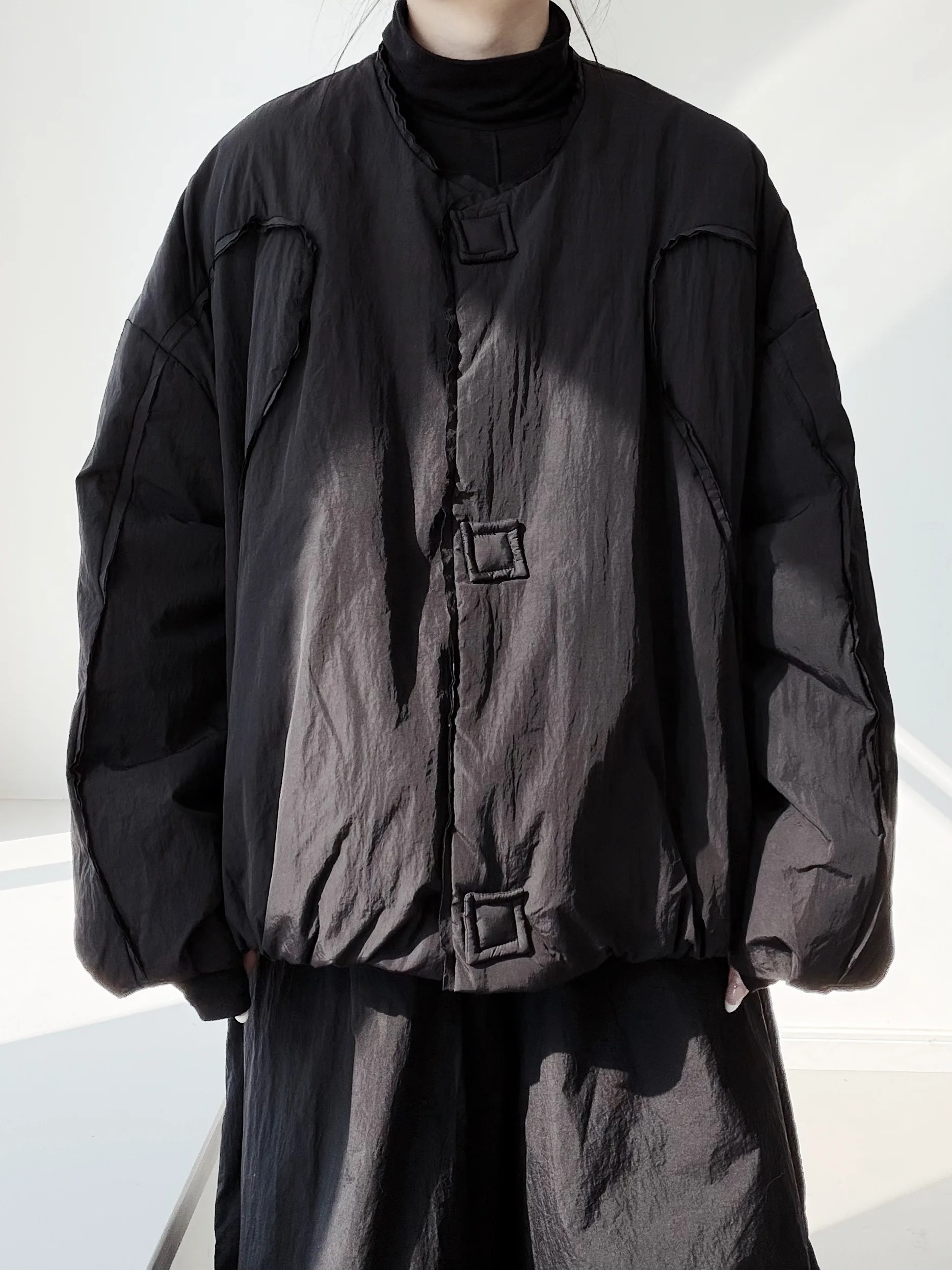 

Женская модная зимняя куртка с круглым вырезом, утепленная 90% белым утиным пухом, с дизайнерской строчкой, теплая верхняя одежда