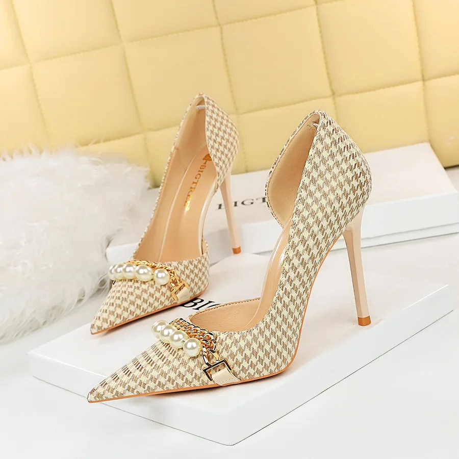 Women Pumps Shoes Korean Version High Plaid Shallow Side Hollowed Pearl Metal Chain Ultra-high Heel туфли  Middle Heels Shoese