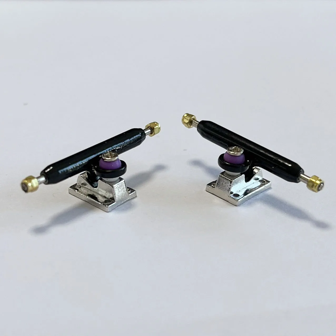 Inverted Kingpin Fingerboard Truck 34mm 32mm with Soft Bushing for Profession Finger Skateboard