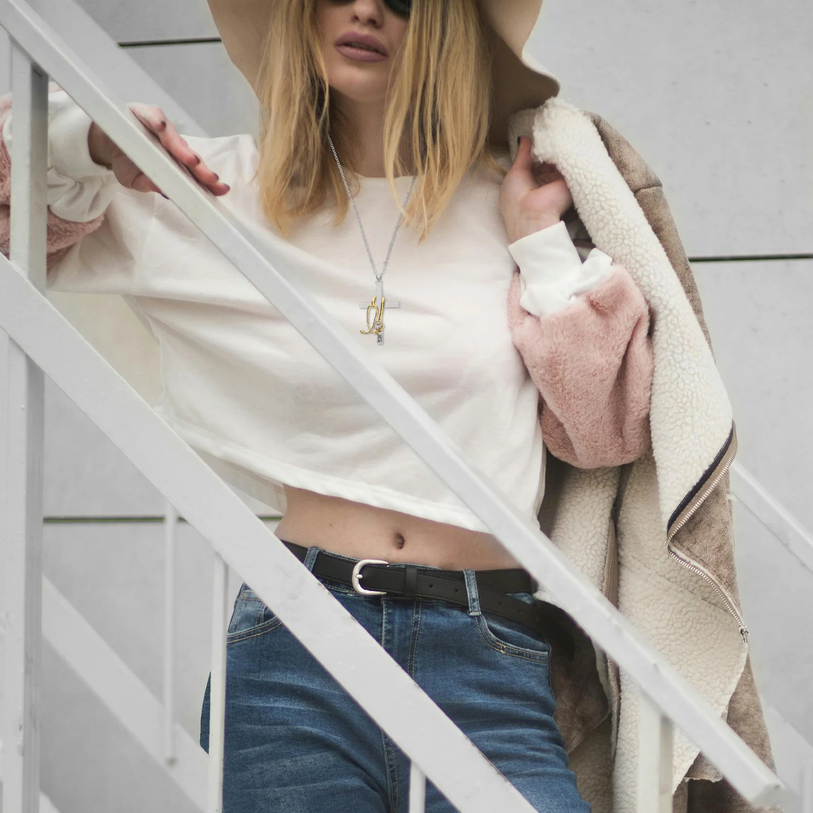 

Creative Stethoscope Necklace for Women Nurses Doctors Medical Pendant Jewelry Gift Adjustable Length Nurse Appreciation Present