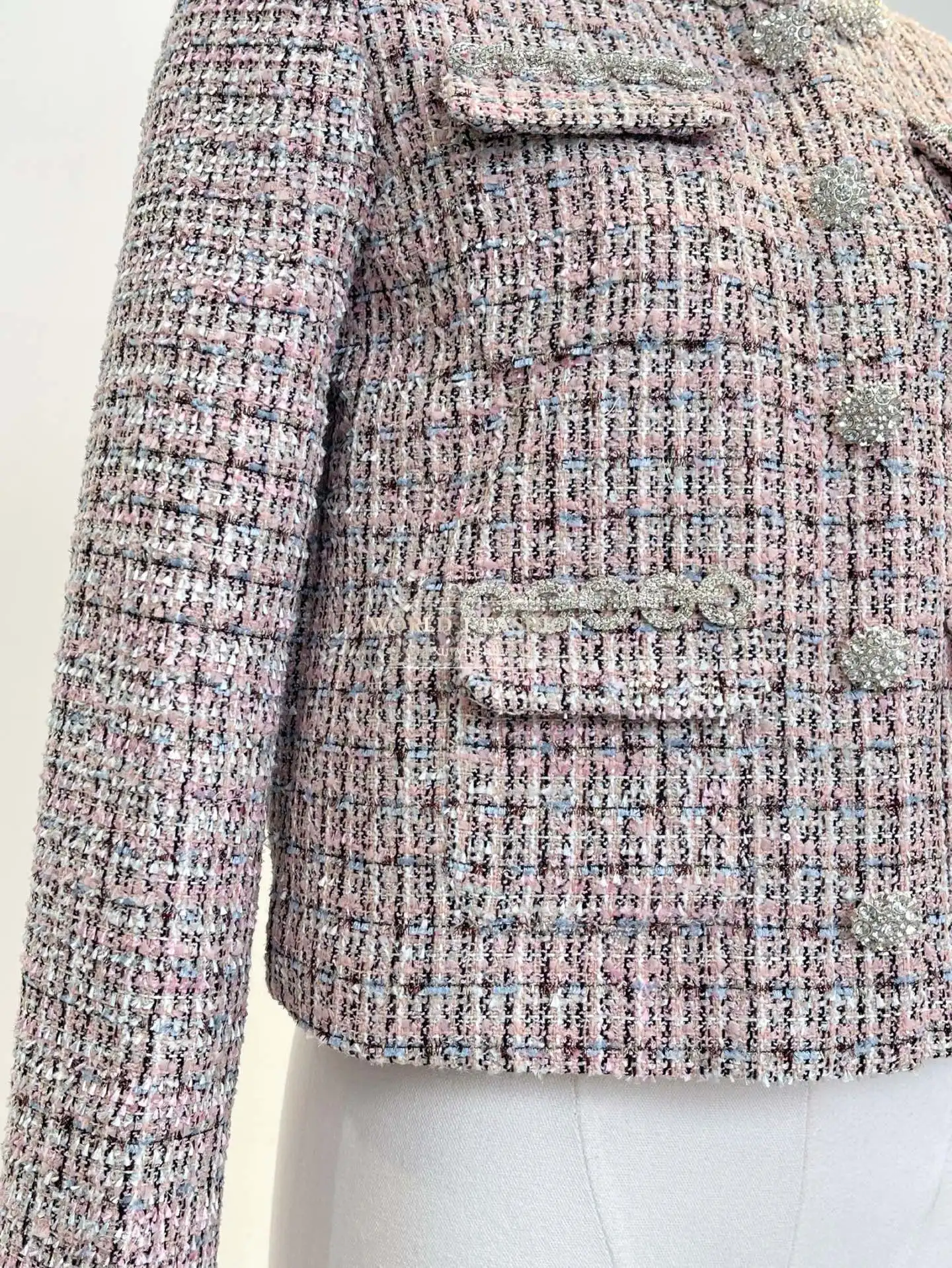 

2025 New Beautiful Pink Tweed Long Sleeve Jacket Tops
