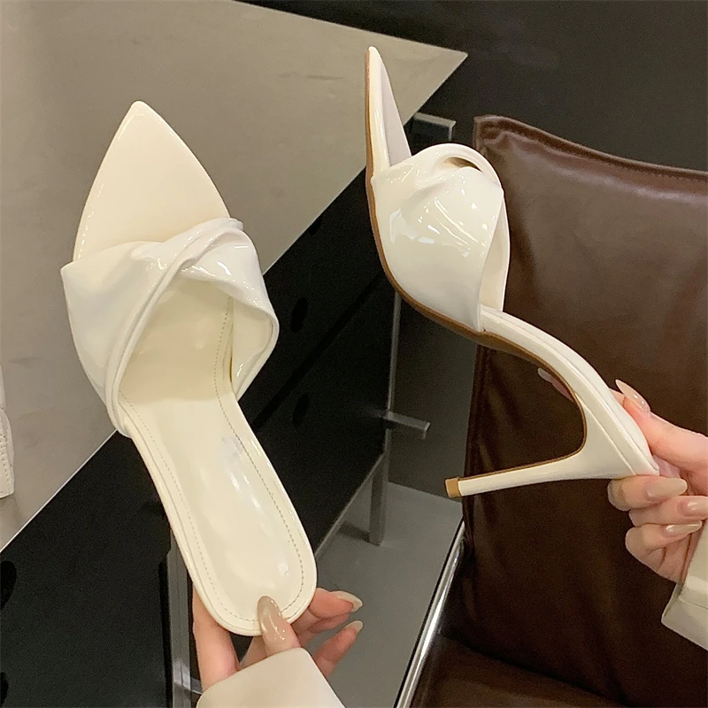 

Элегантные белые туфли-лодочки Aneikeh с острым носком, дизайнерские, с эффектом мятой ткани, на тонком высоком каблуке, женские шлепанцы для стриптиза, банкетов, выпускных вечеров, женская обувь