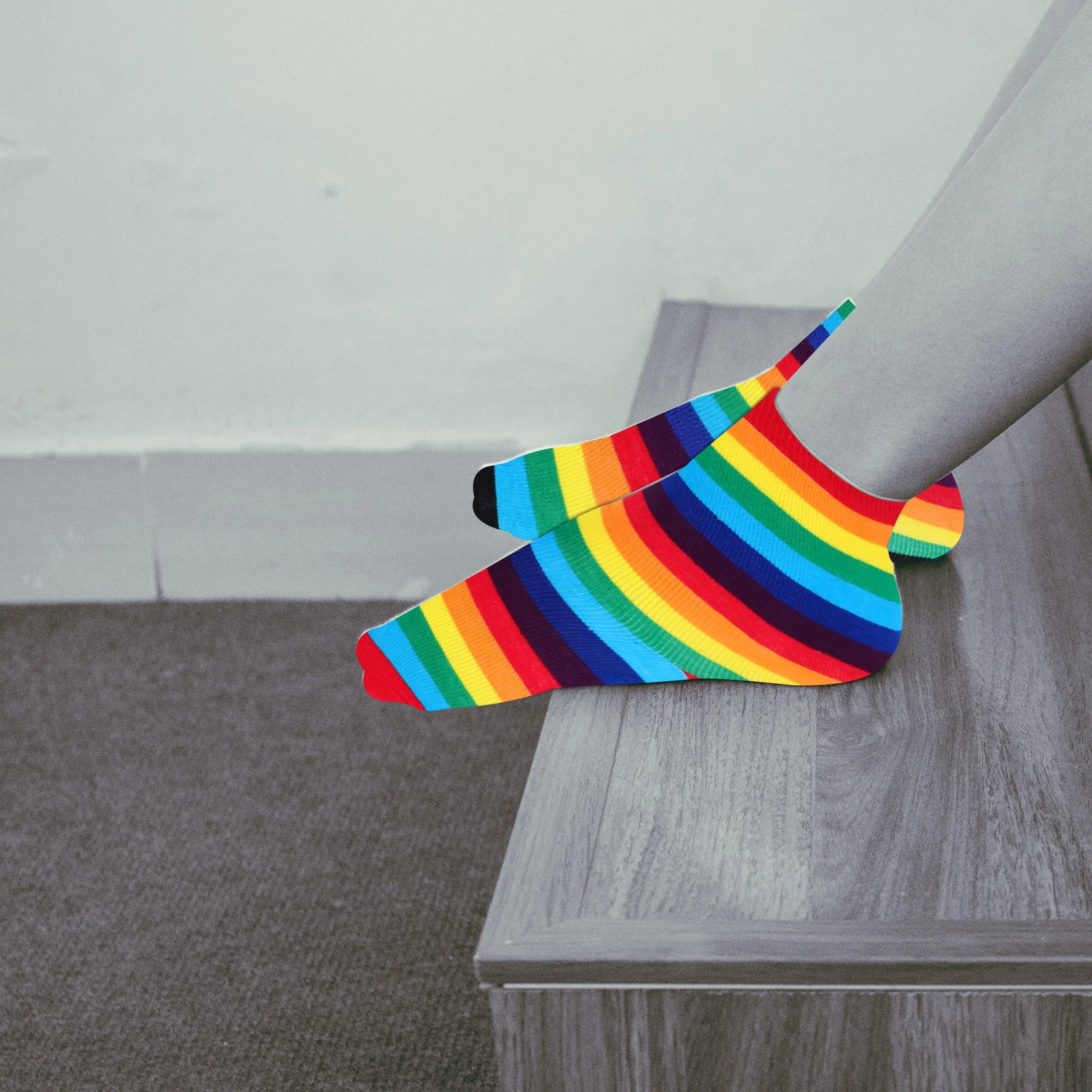 

2 шт. хлопковые носки в радужную полоску для женщин, средние носки-трубы до середины икры, удобные теплые дышащие всесезонные спортивные носки