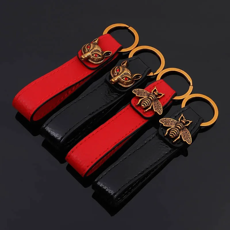 Luxury Leather Keychain Vintage Metal Bee Car Waist Key Chains Lovely Black Red Cowhide Keyholder Fashion Auto Keyring Wholesale